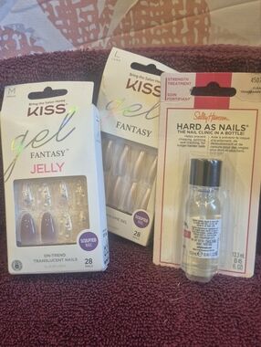Kiss Gel Fantasy Jelly Translucent Mauve and Glitter Sculpted Nails